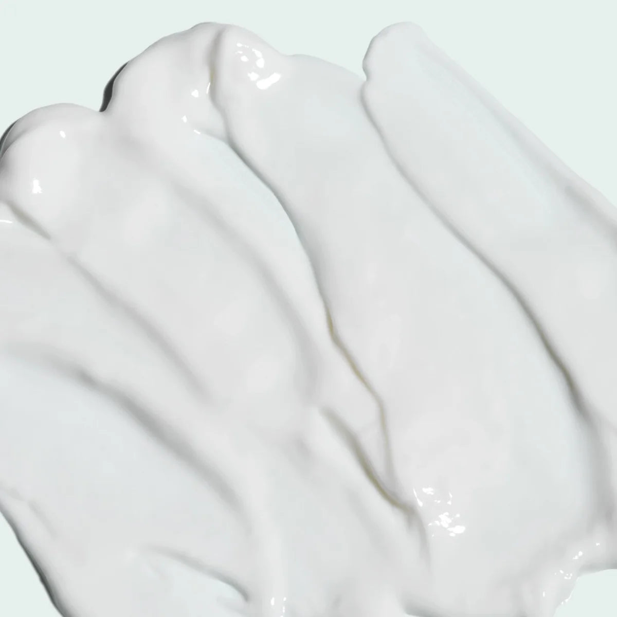 Iluma Brightening Creme